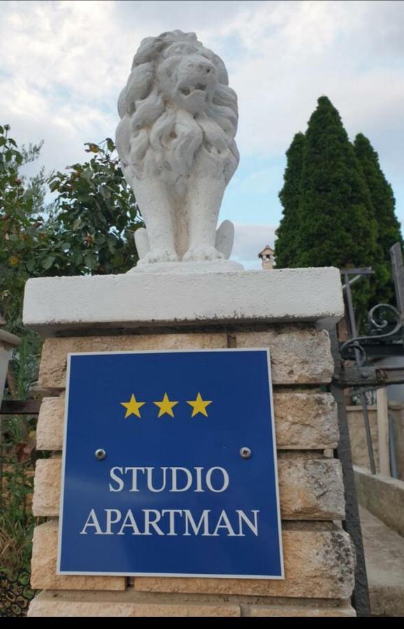 Studio Apartment City With Free Parking Πούλα Εξωτερικό φωτογραφία