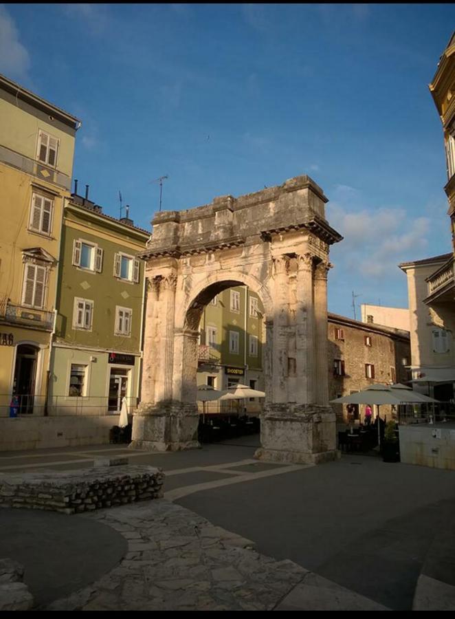Studio Apartment City With Free Parking Πούλα Εξωτερικό φωτογραφία