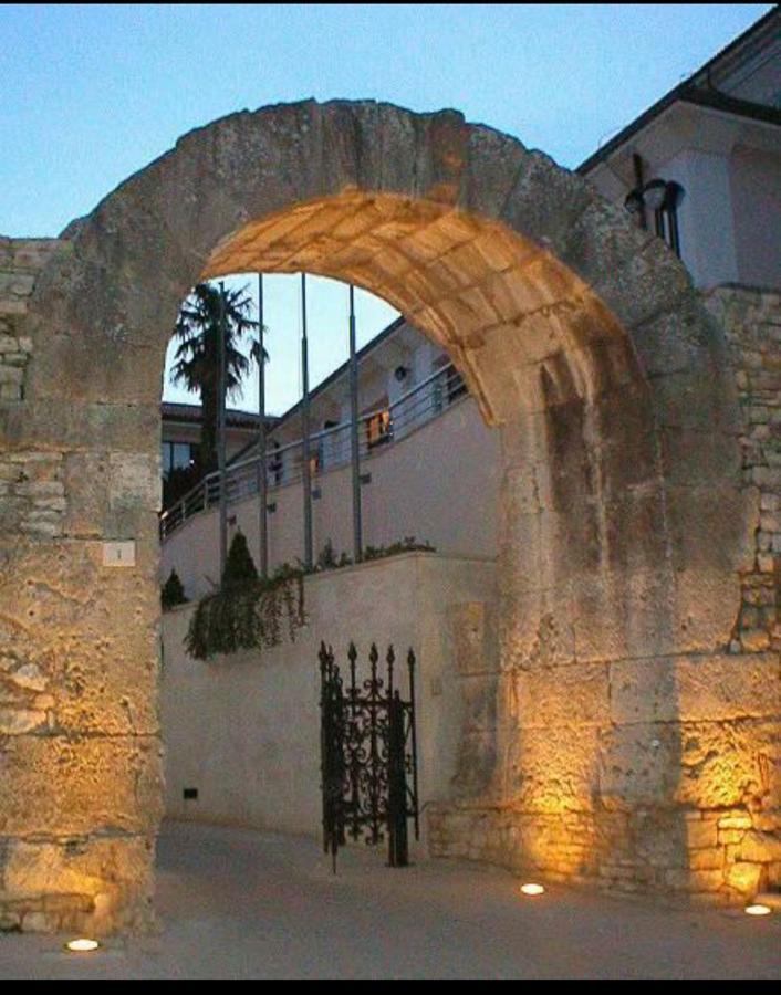 Studio Apartment City With Free Parking Πούλα Εξωτερικό φωτογραφία